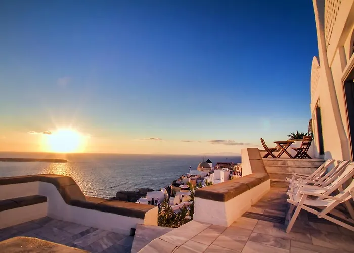 Beautiful Oia Villa